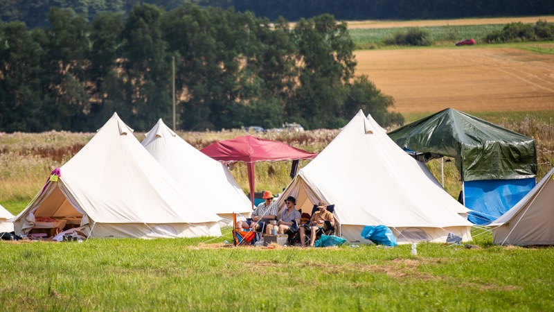 luftmatratze schlafsack Deryan – Luftmatratze für Camping – inklusive Tasche – Grün main image 1